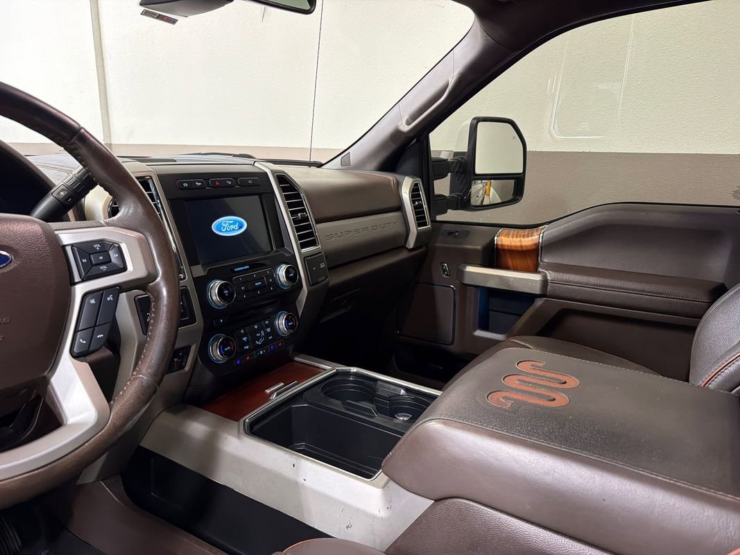 Used 2017 Ford F250 King Ranch w/ FX4 Off-Road Package AWD/4WD image 14