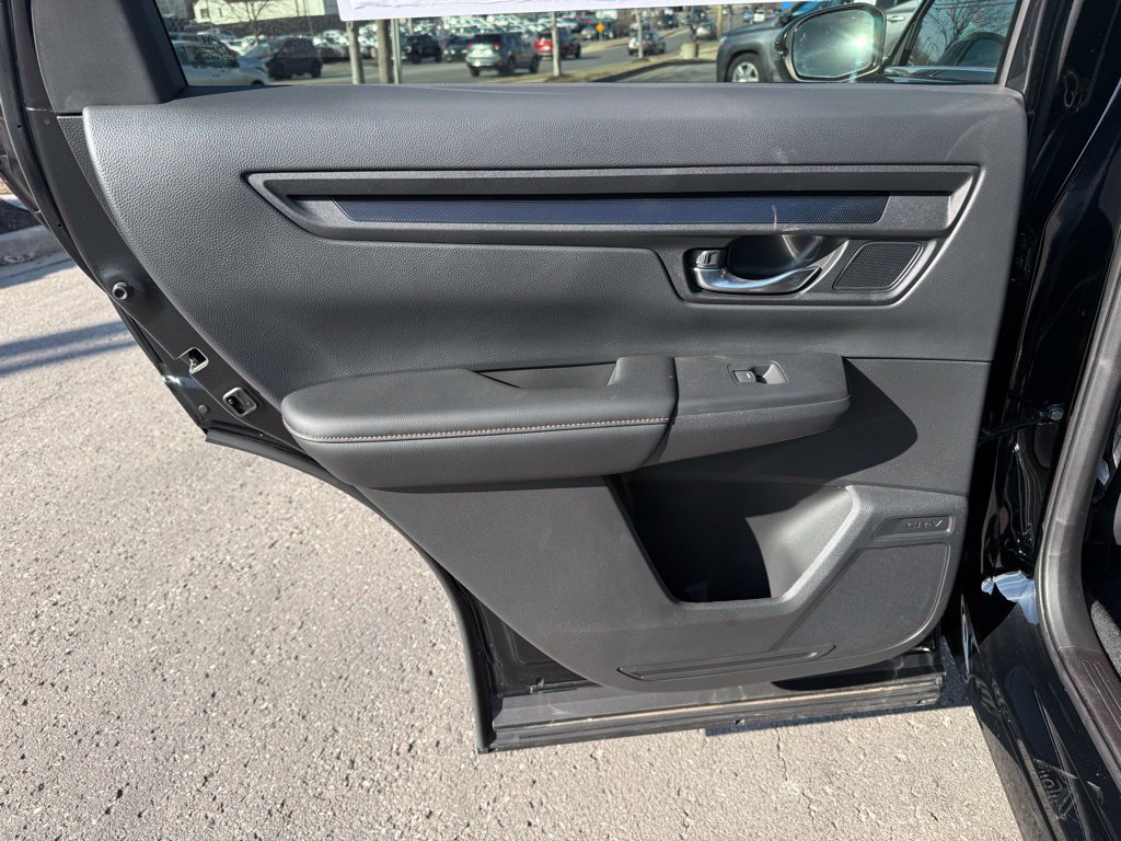 Used 2025 Honda CR-V Sport-L image 33