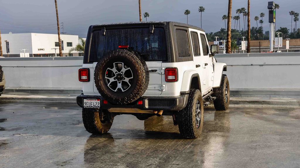 Used 2019 Jeep Wrangler Unlimited Sahara image 9