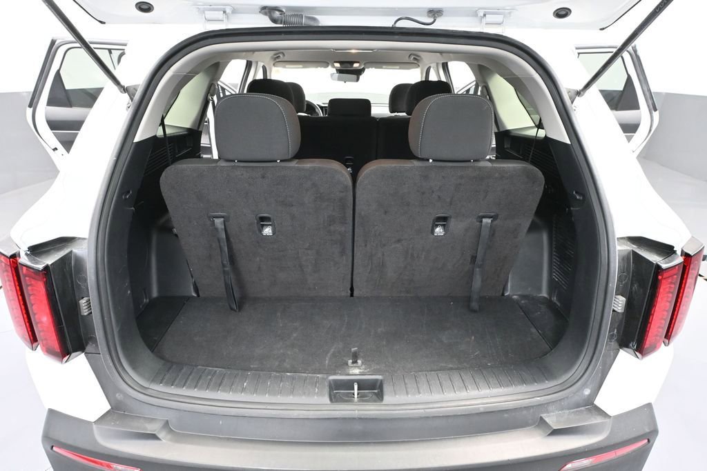 Used 2023 Kia Sorento LX AWD/4WD image 40