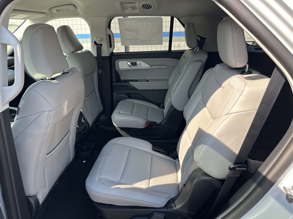 New 2026 Ford Explorer Active image 20
