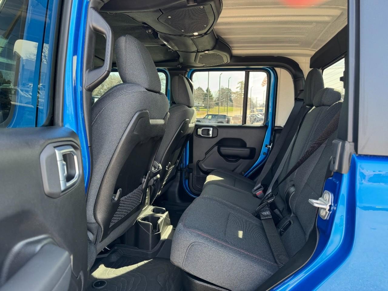 Used 2024 Jeep Gladiator Rubicon w/ Safety Group image 10