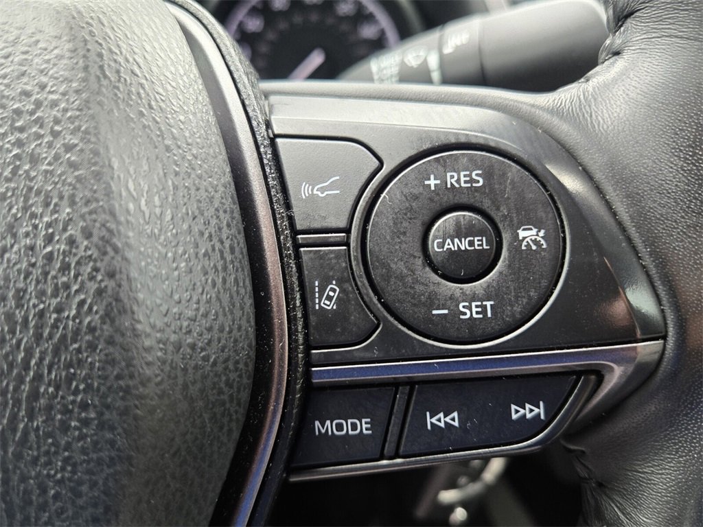 Used 2024 Toyota Camry SE image 23