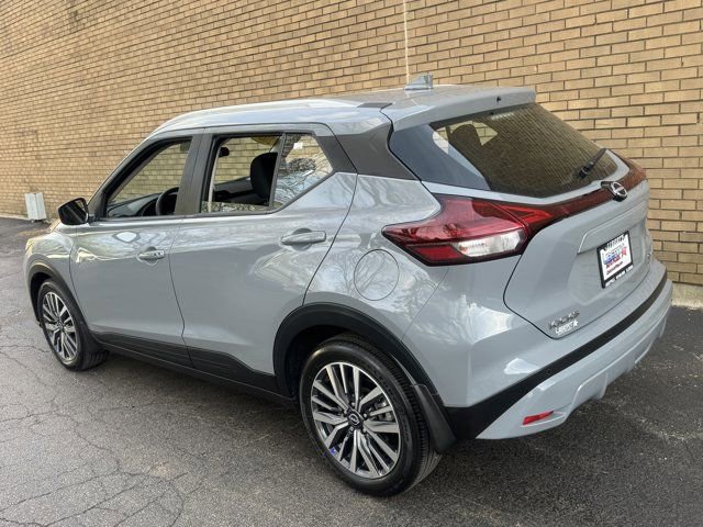 Used 2024 Nissan Kicks SV FWD image 31