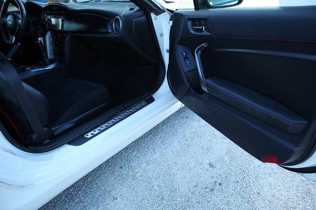 Used 2014 Scion FR-S image 16