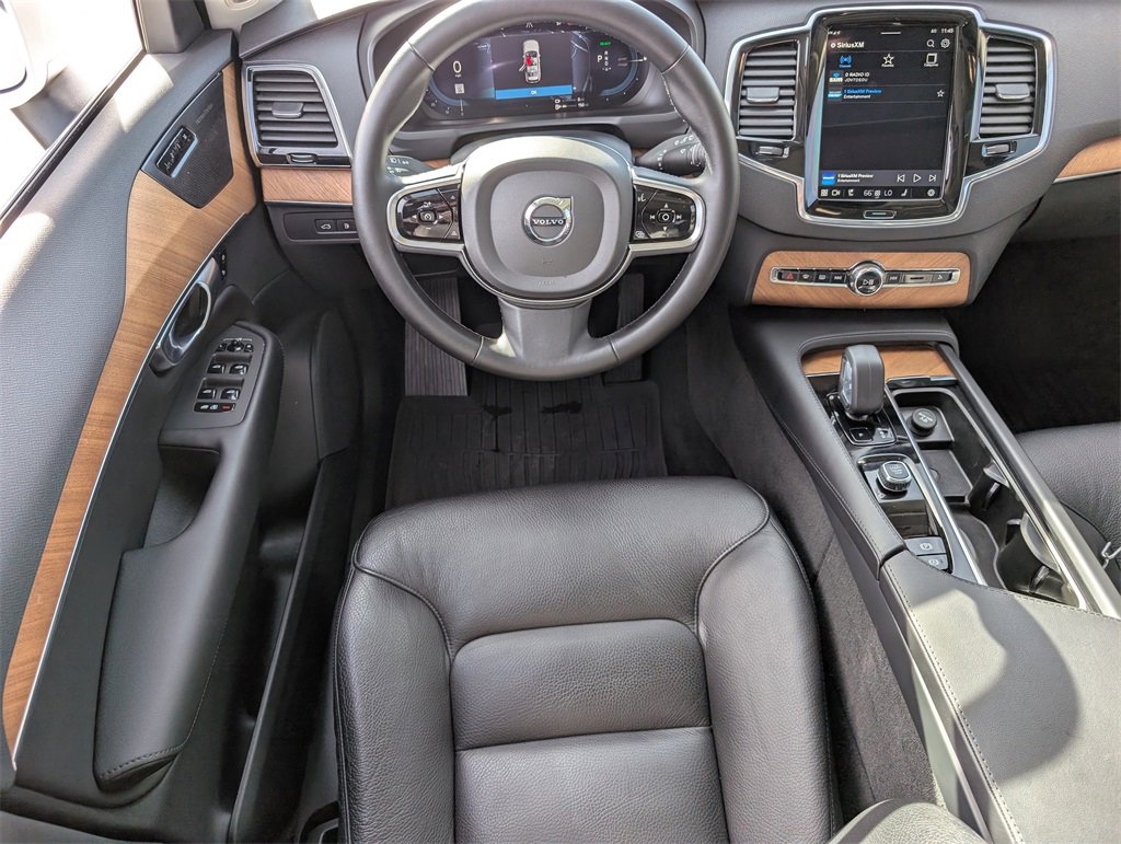 Used 2023 Volvo XC90 T8 Plus w/ Protection Package Premier image 22