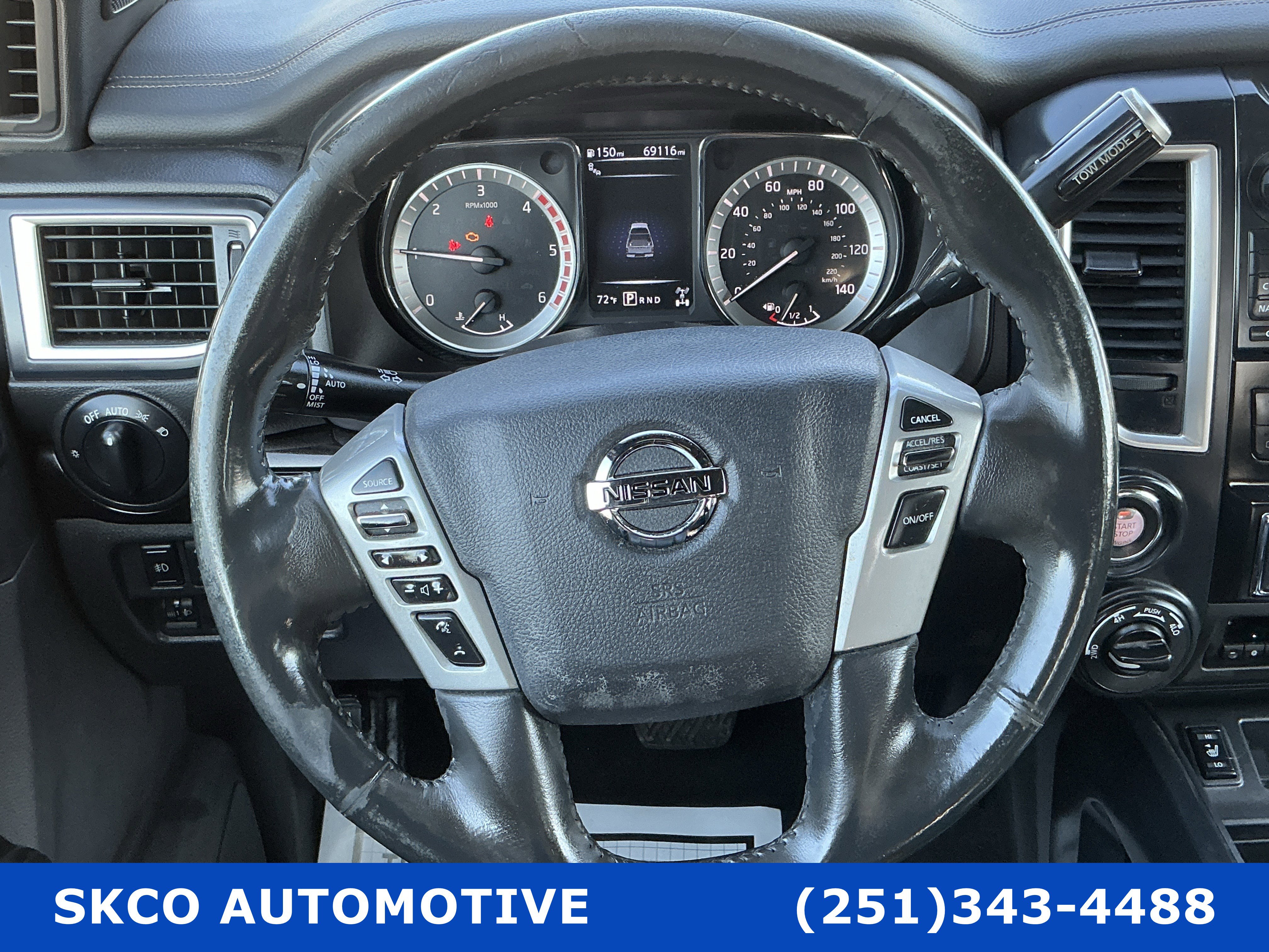 Used 2018 Nissan Titan SL w/ Midnight Edition image 18