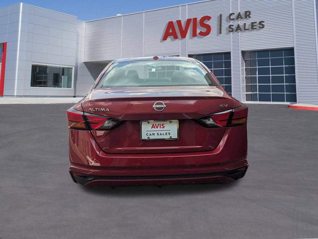 Used 2024 Nissan Altima 2.5 SV image 6