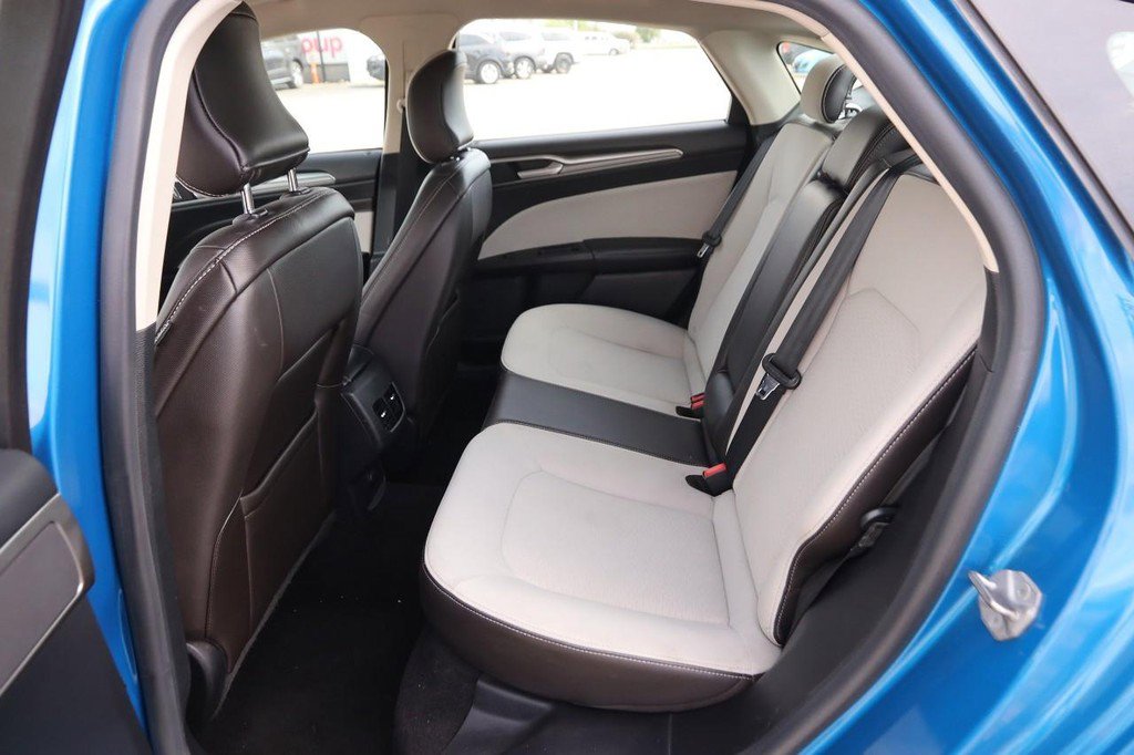 Used 2019 Ford Fusion SE w/ Equipment Group 151A image 9