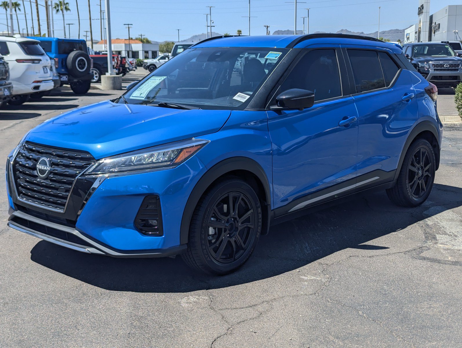 Used 2023 Nissan Kicks SR FWD image 5