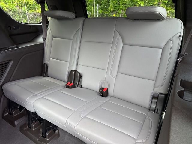 Used 2021 Chevrolet Tahoe LT w/ LT Signature Package image 26