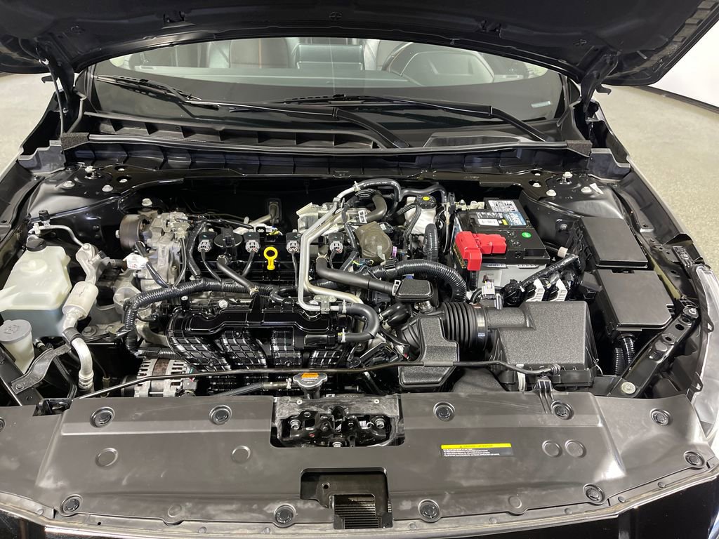 Used 2022 Nissan Altima 2.5 SR w/ Midnight Edition Package FWD image 9