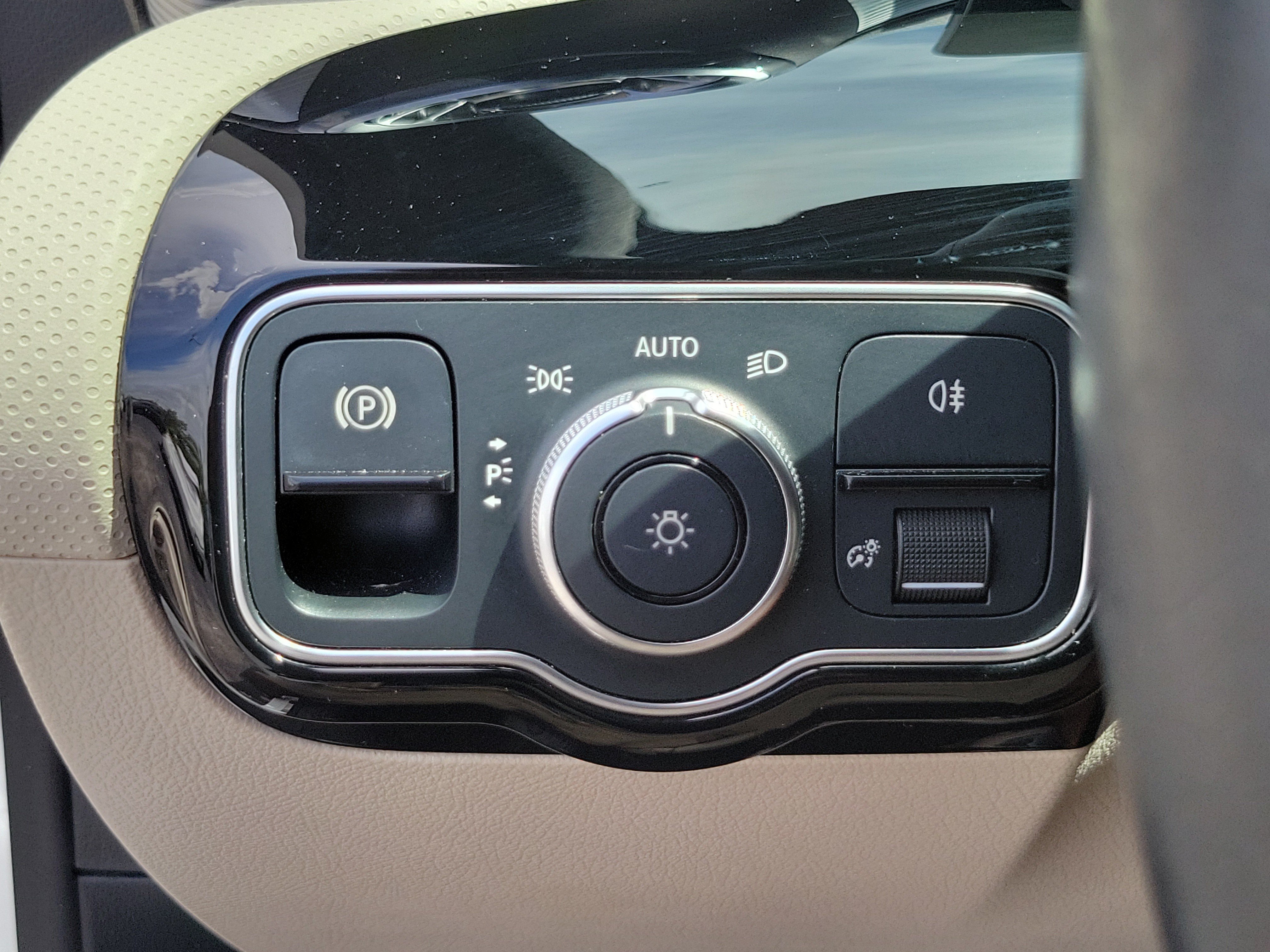 Used 2022 Mercedes-Benz A 220 image 17
