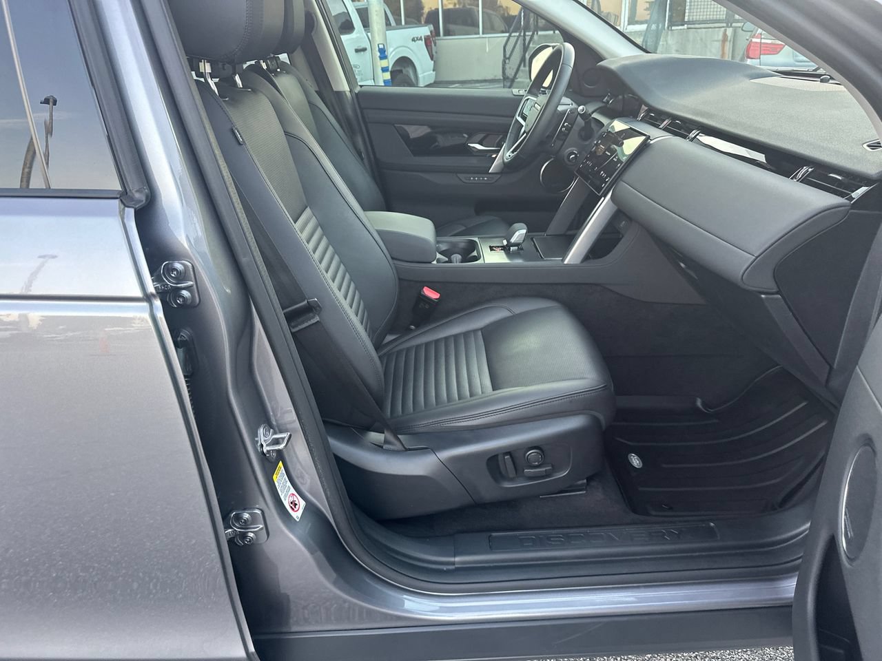 Used 2025 Land Rover Discovery Sport S AWD/4WD image 13