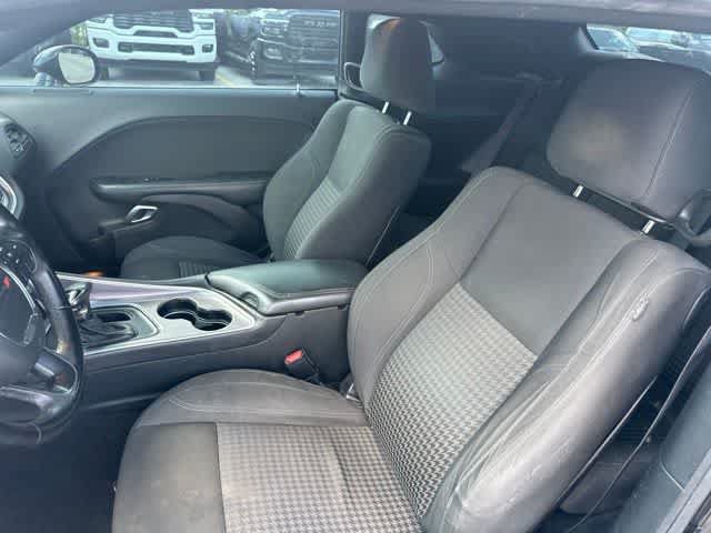 Certified 2019 Dodge Challenger SXT RWD image 5