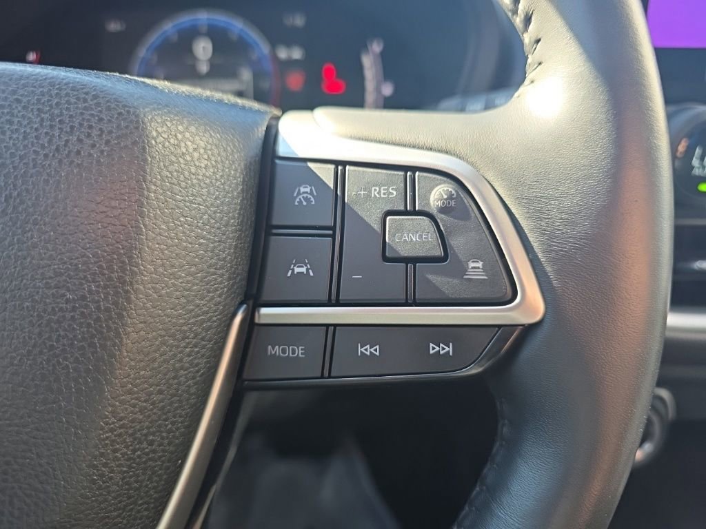 Used 2024 Toyota Grand Highlander XLE image 27