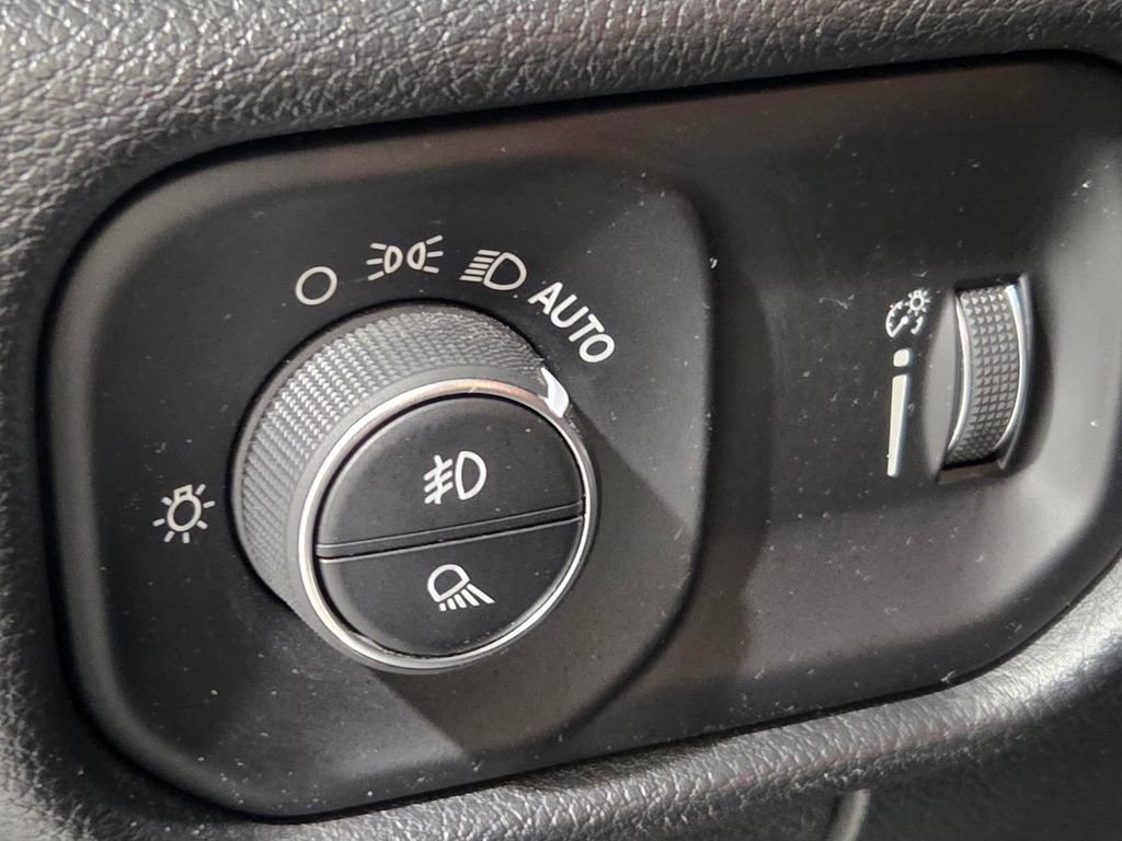 Certified 2022 RAM 1500 Big Horn image 23