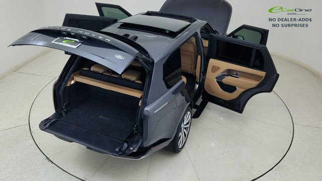 Used 2023 Land Rover Range Rover Long Wheelbase SE AWD/4WD image 90
