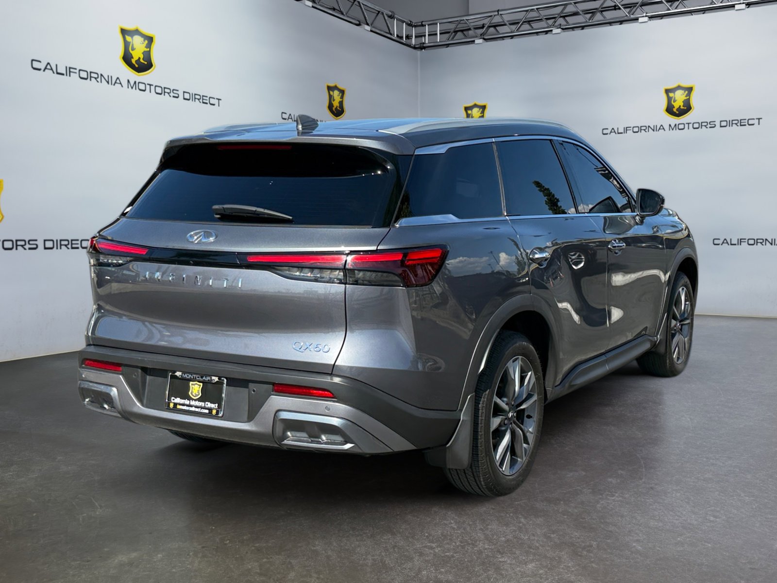 Used 2022 INFINITI QX60 Luxe w/ Cargo Package image 5