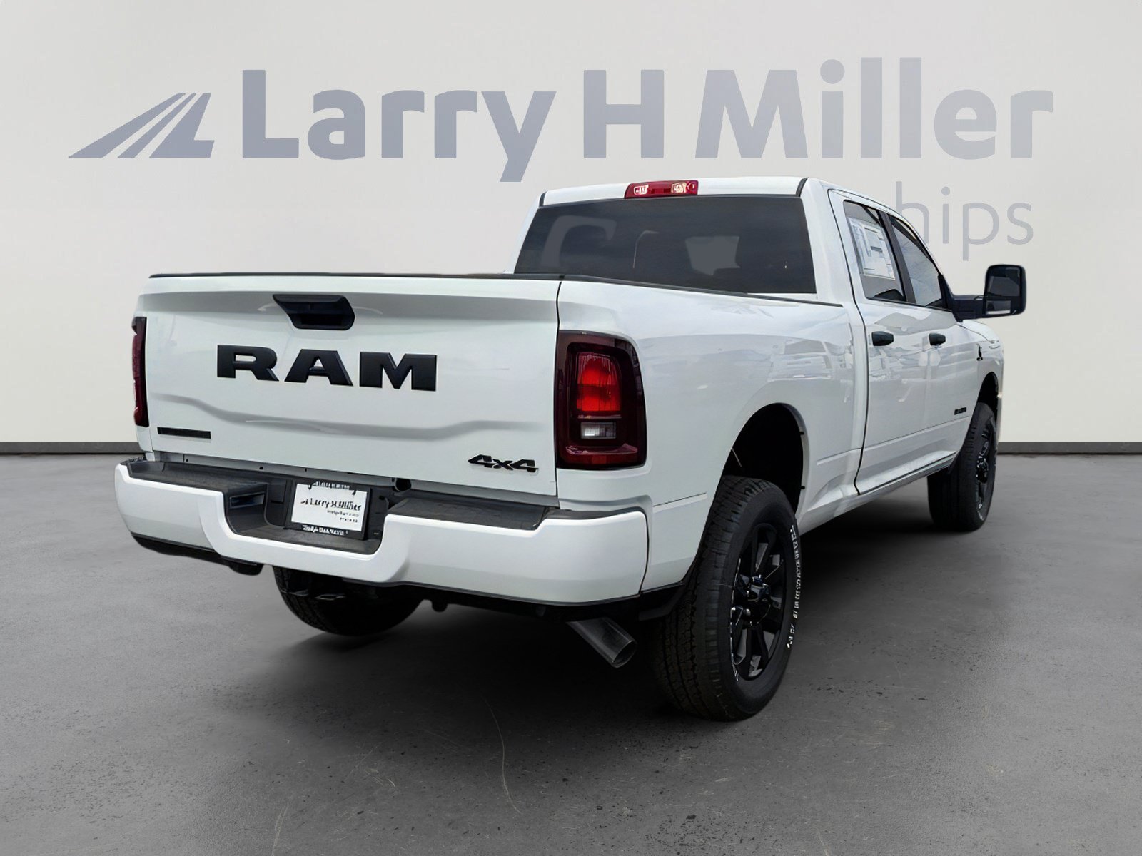 New 2026 RAM 2500 Big Horn AWD/4WD image 6