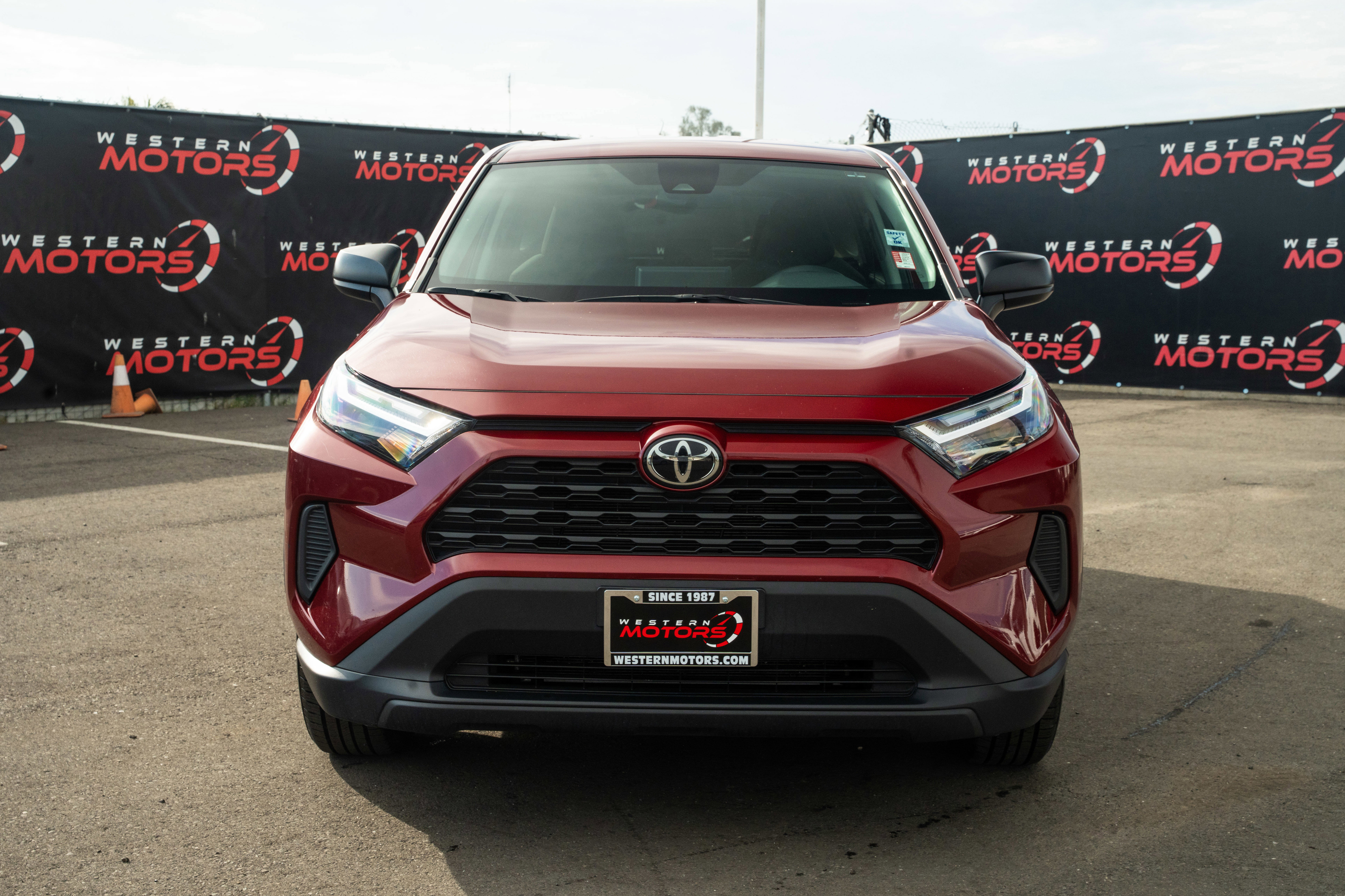 Used 2024 Toyota RAV4 LE image 2