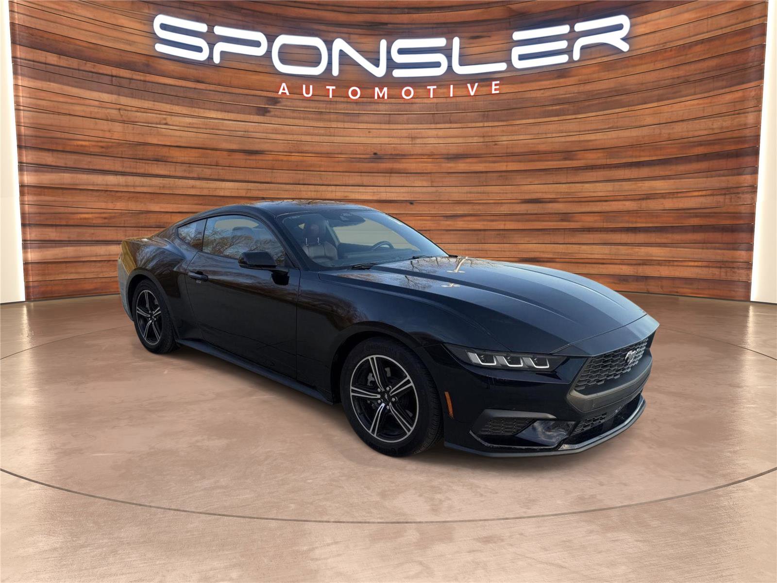 Used 2025 Ford Mustang Premium image 8