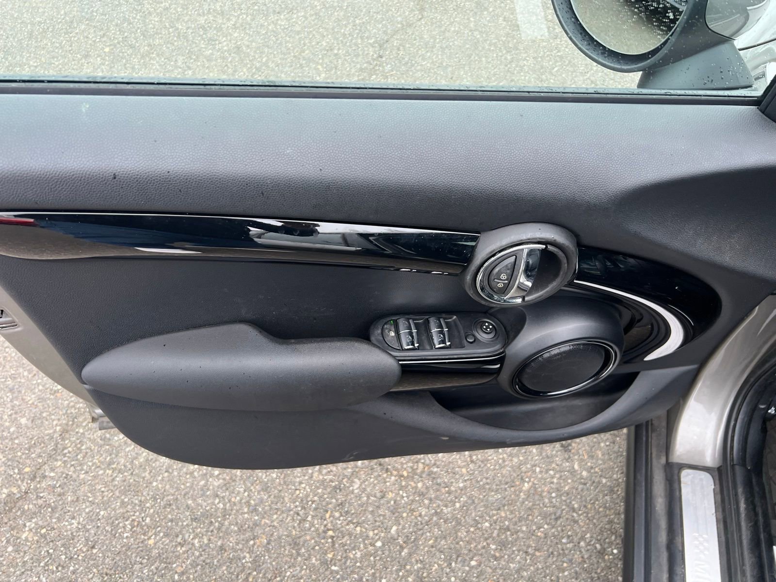 Used 2016 MINI Cooper S image 14