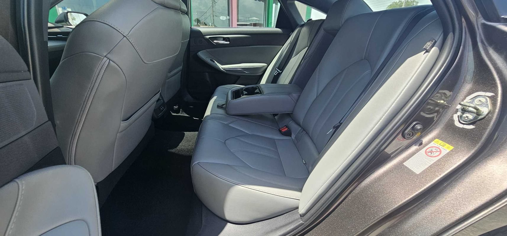 Used 2019 Toyota Avalon XLE w/ Moonroof Package FWD image 23