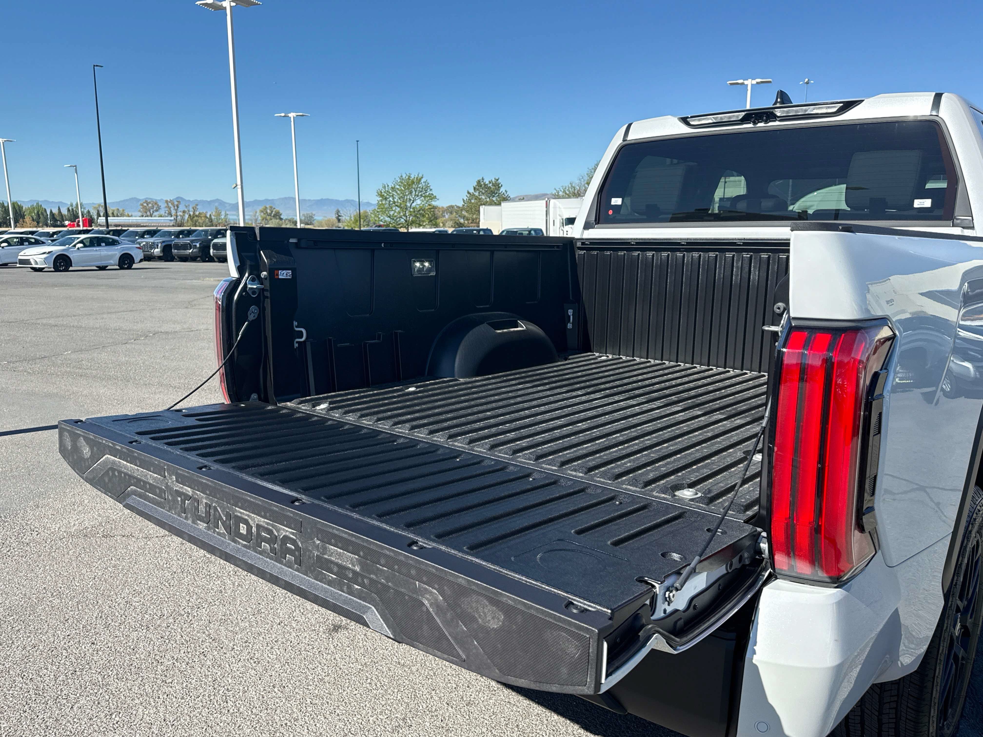 New 2026 Toyota Tundra Limited AWD/4WD image 12