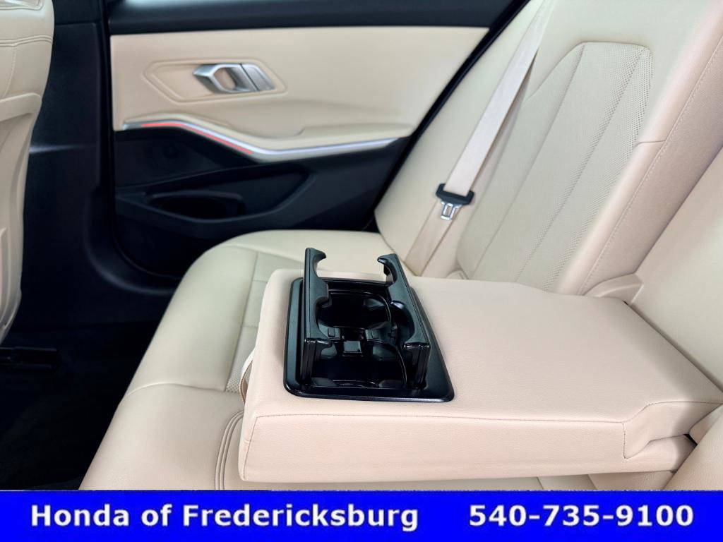 Used 2022 BMW 330i Sedan w/ Driving Assistance Package image 23