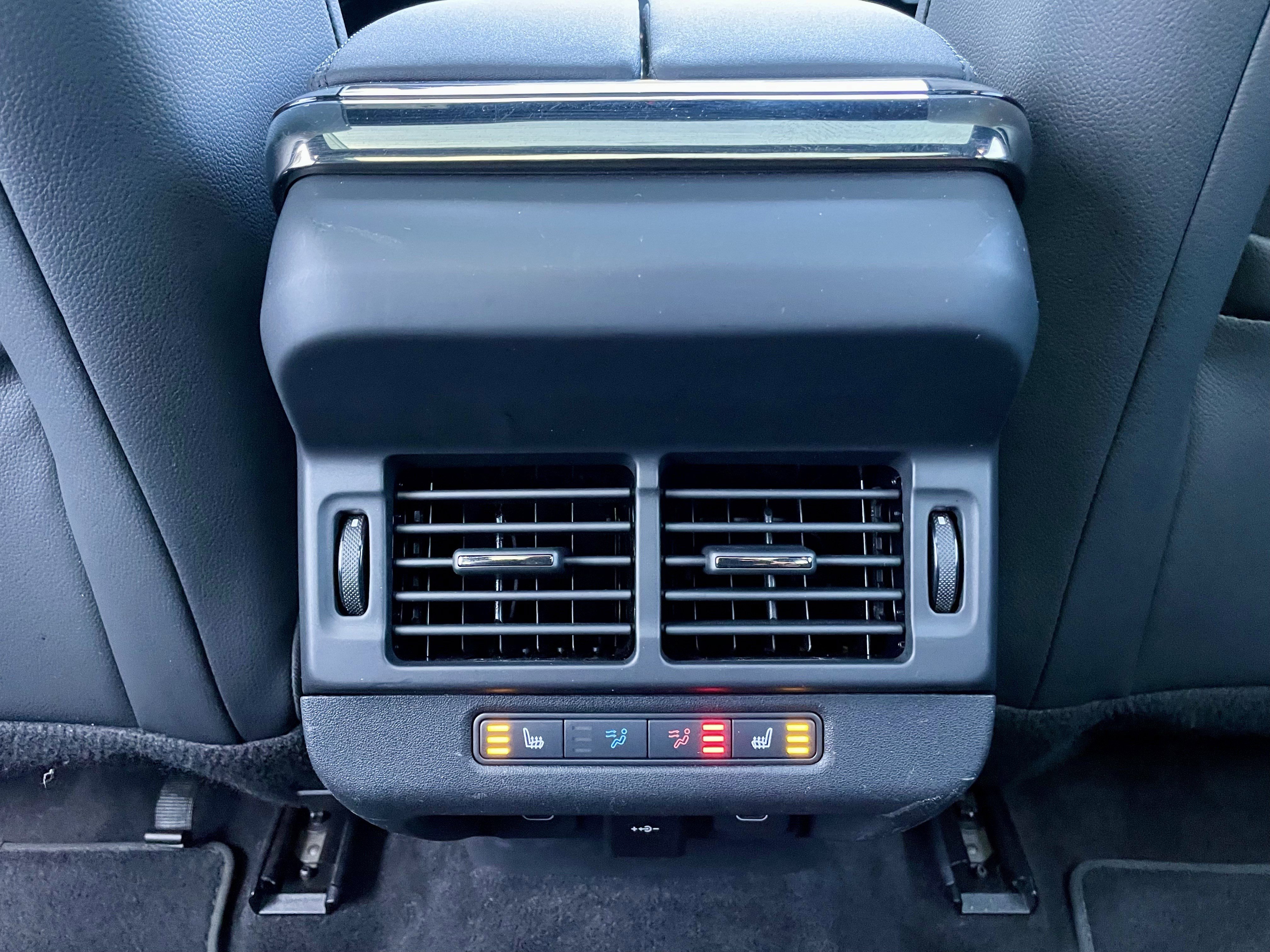 Certified 2024 Land Rover Range Rover Evoque Dynamic SE image 26