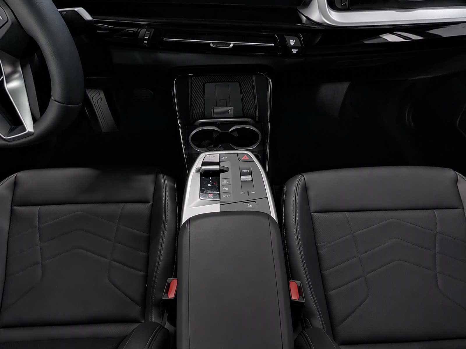 New 2026 BMW X2 xDrive28i w/ Technology Package AWD/4WD image 15