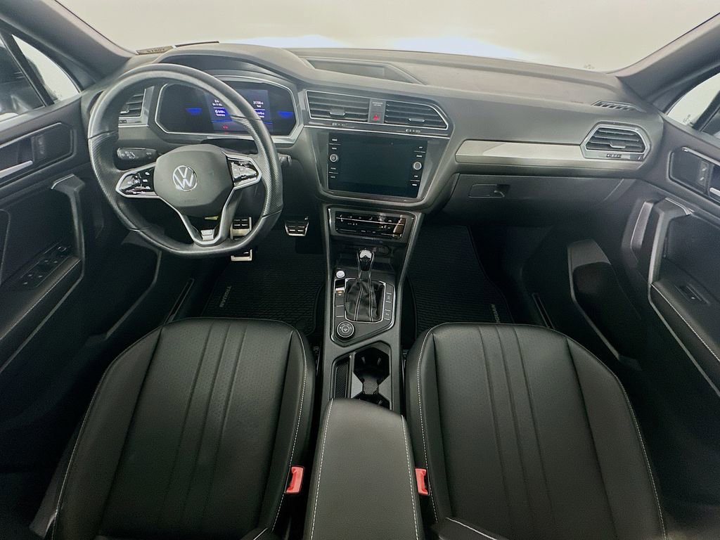 Used 2023 Volkswagen Tiguan SE R-Line image 10