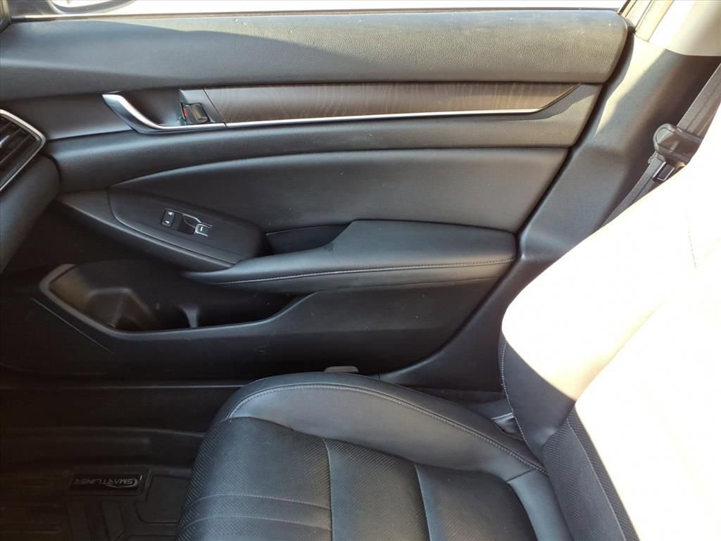 Used 2019 Honda Accord EX-L image 31
