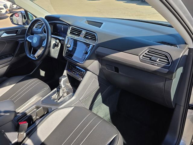 Used 2024 Volkswagen Tiguan Wolfsburg Edition image 9