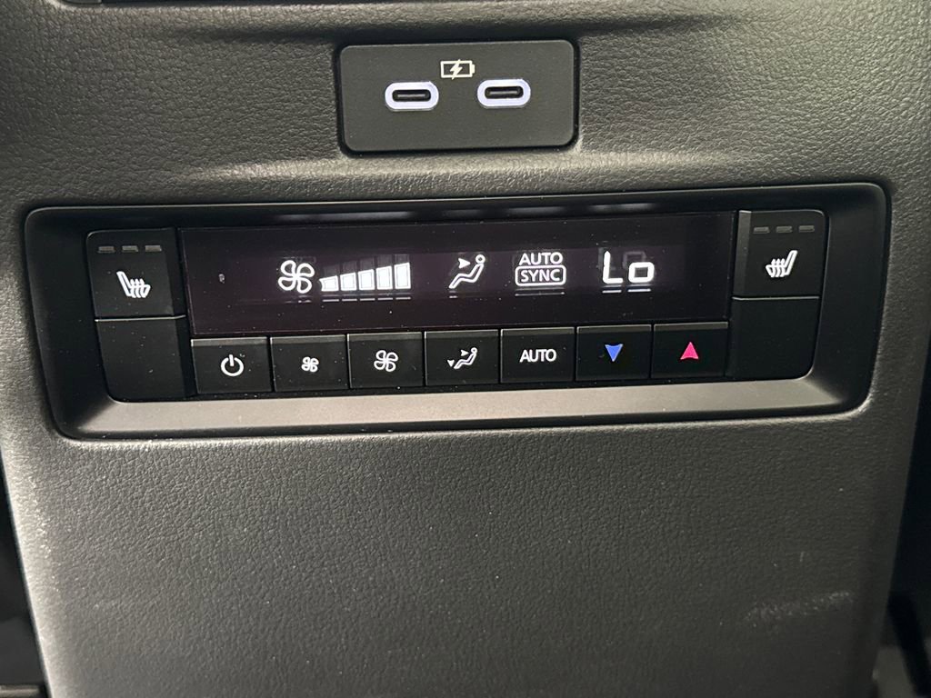 Certified 2026 MAZDA CX-90 3.3 Turbo w/ Preferred Package image 24