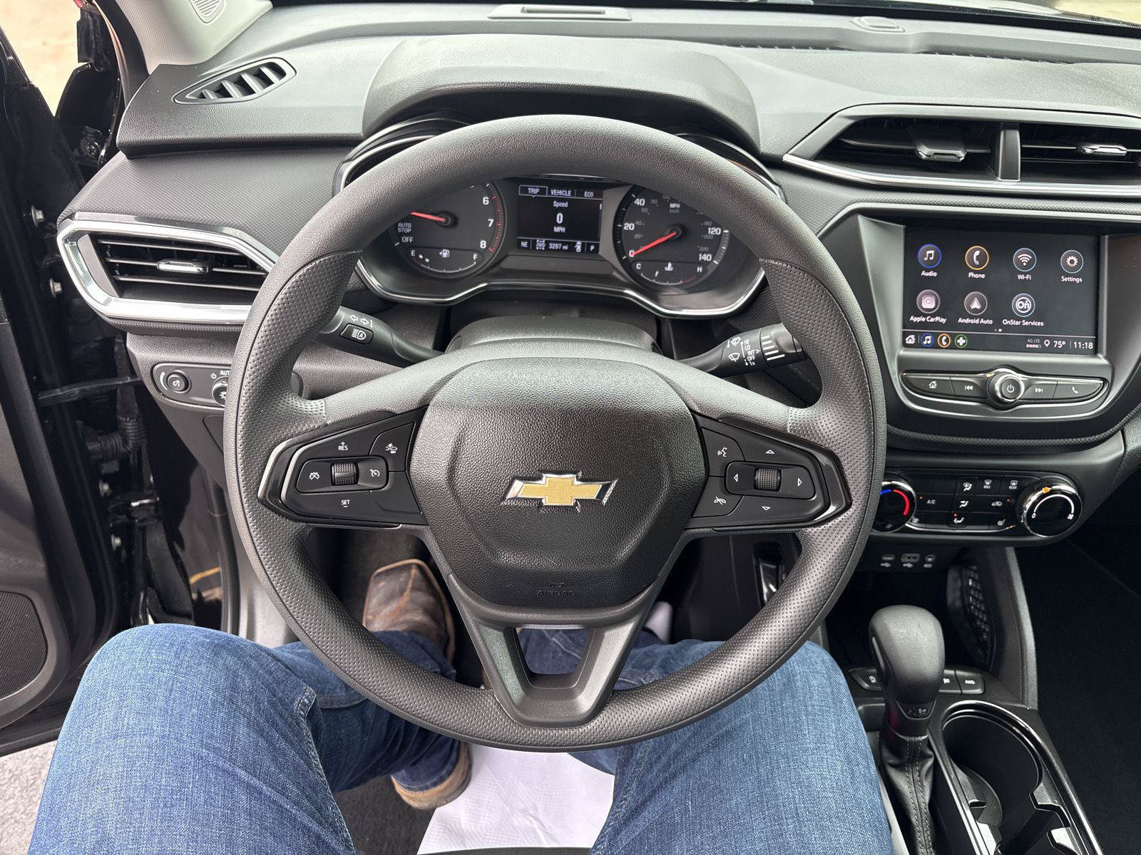 Used 2023 Chevrolet TrailBlazer LT AWD/4WD image 16