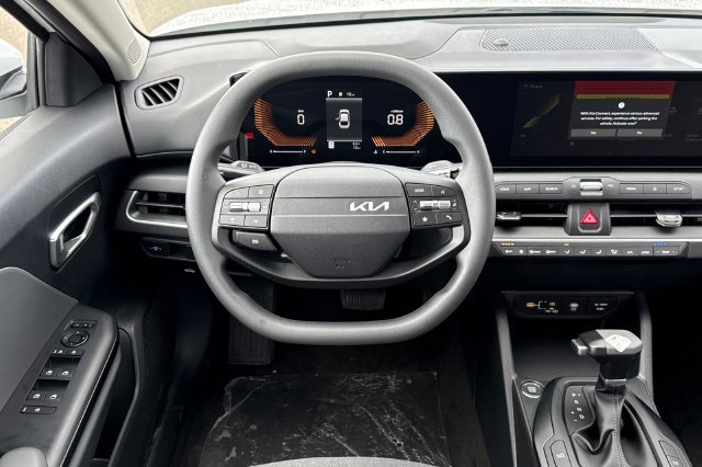 New 2027 Kia K4 FWD image 16