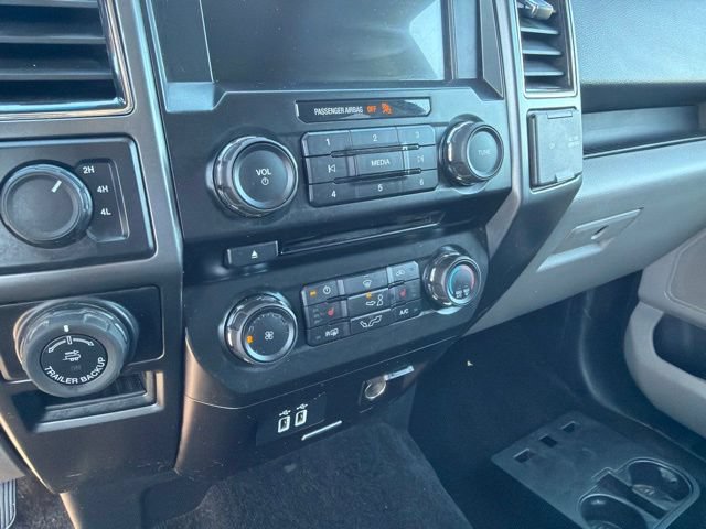 Used 2017 Ford F150 XLT w/ Equipment Group 302A Luxury AWD/4WD image 16