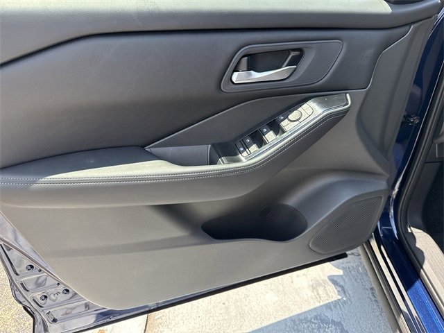New 2026 Nissan Rogue SV image 8
