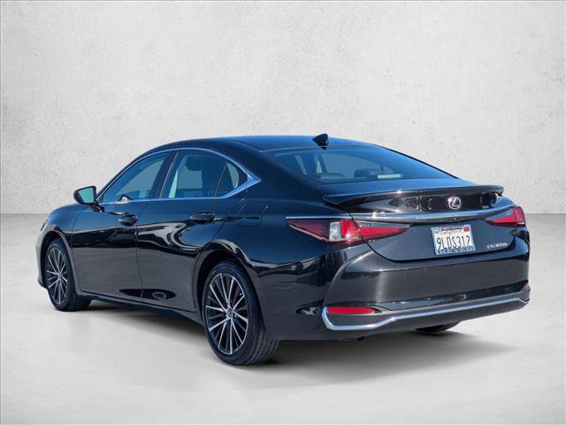 Used 2024 Lexus ES 300h w/ Premium Package FWD image 8