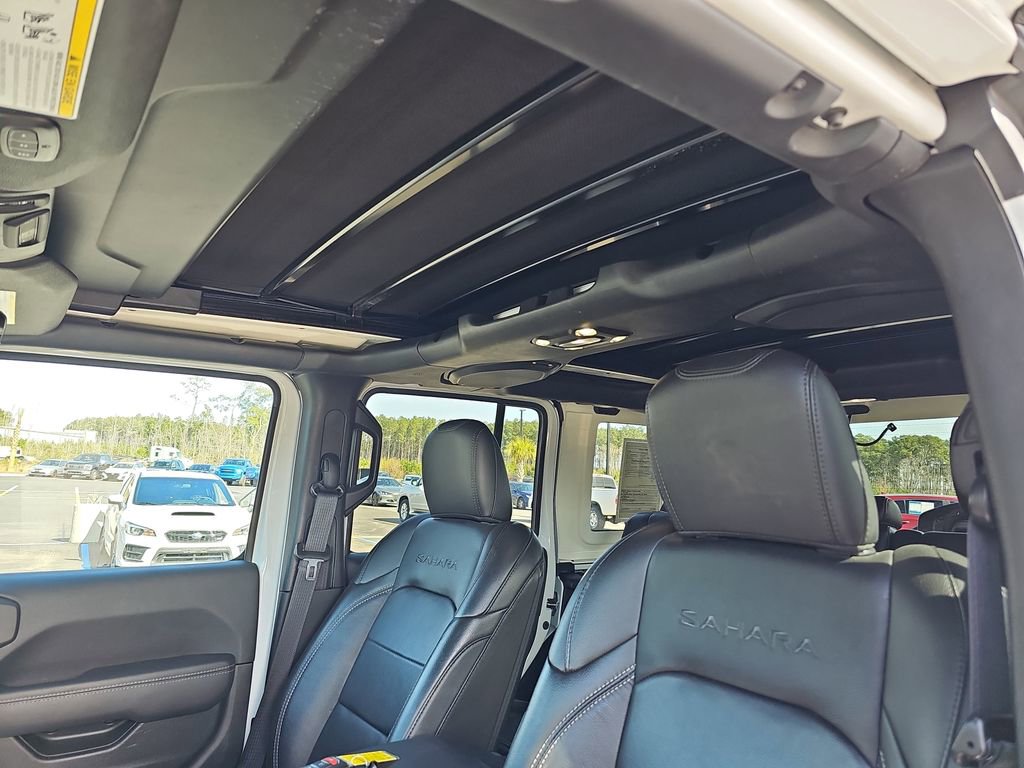 Used 2022 Jeep Wrangler Unlimited Sahara w/ Cold Weather Group image 35