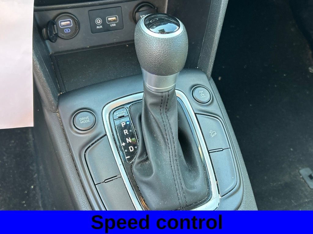 Used 2020 Hyundai Kona SE AWD/4WD image 12