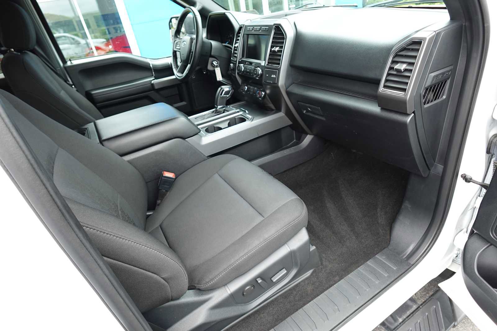 Used 2020 Ford F150 XLT w/ Equipment Group 302A Luxury AWD/4WD image 29