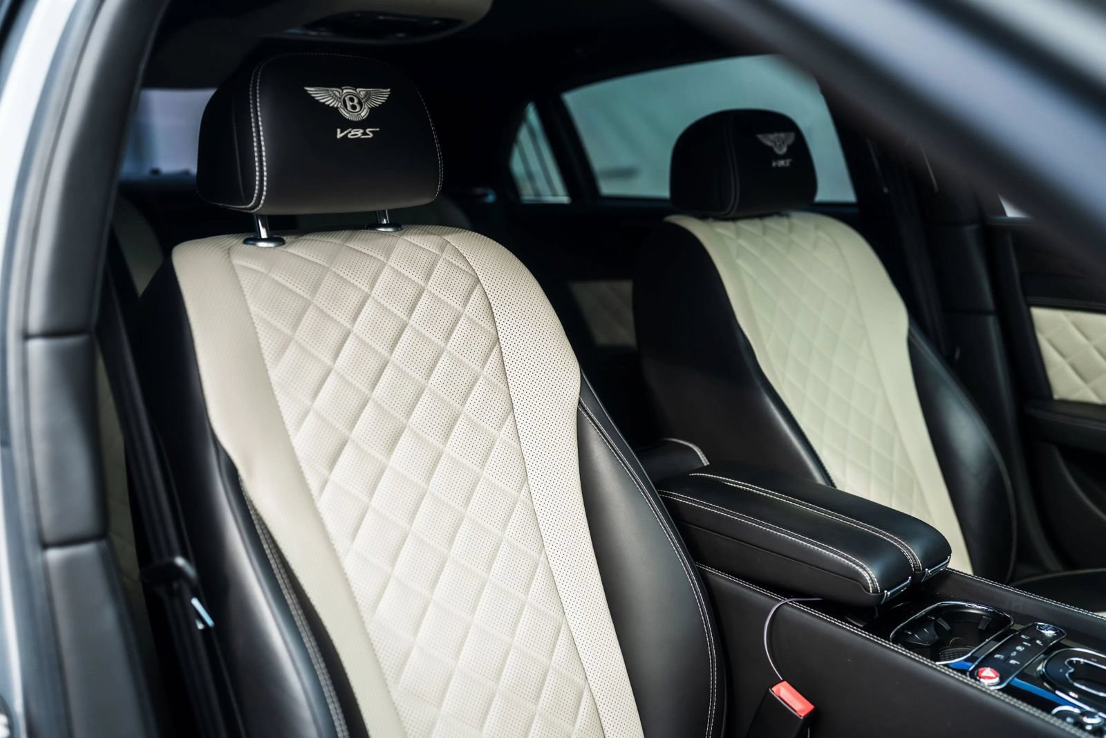 Used 2017 Bentley Flying Spur S V8 AWD/4WD image 50