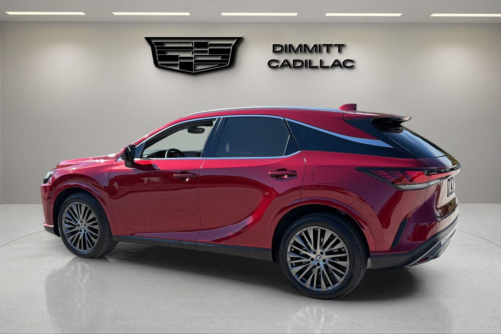 Used 2023 Lexus RX 350 FWD w/ Accessory Package image 3