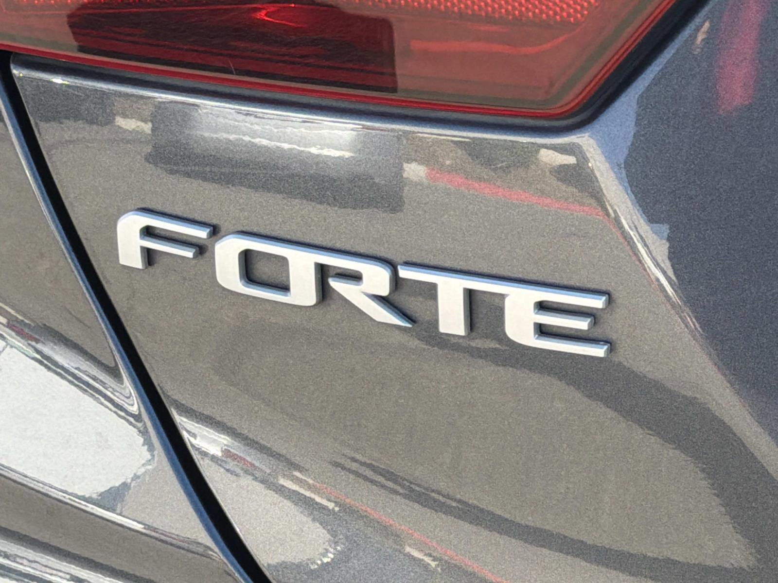 Used 2023 Kia Forte LXS image 21