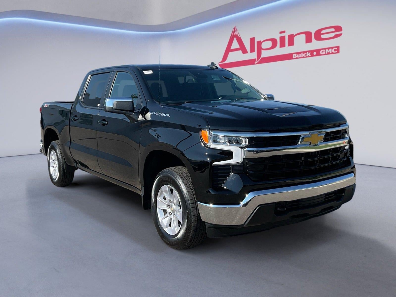 Used 2026 Chevrolet Silverado 1500 LT AWD/4WD image 7
