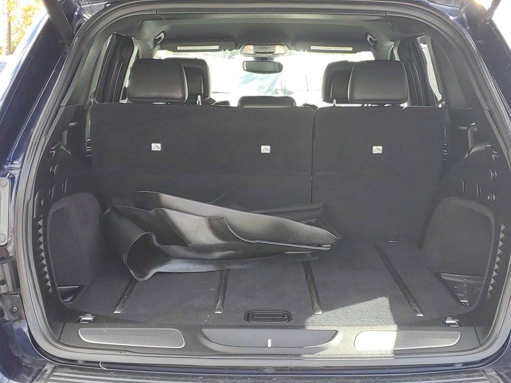 Used 2017 Jeep Grand Cherokee Limited image 8