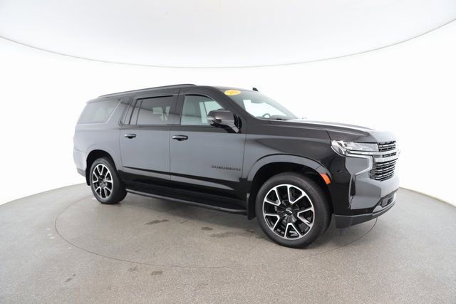 Used 2022 Chevrolet Suburban RST w/ Luxury Package image 25